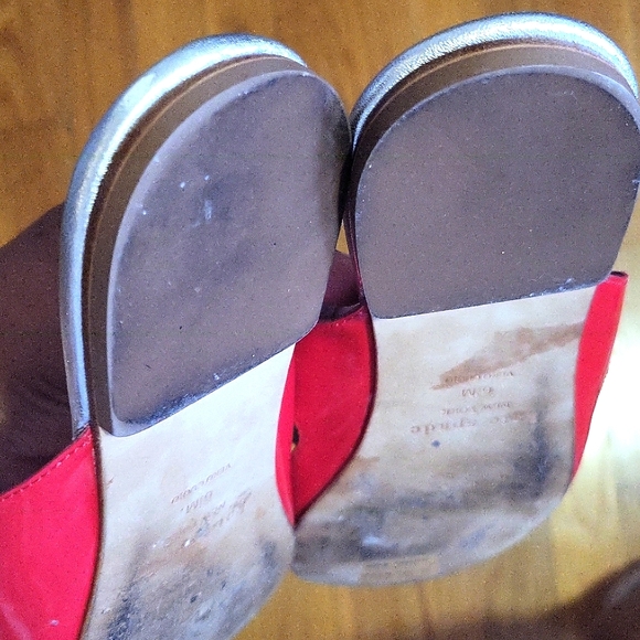 Kate Spade Red Patent Leather Cut-out Sandals! - Picture 9 of 9